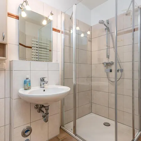 Glebbe 17 2 * Zingst